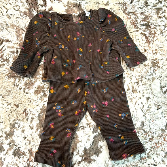 Baby gap outfit excellent! - Picture 1 of 6